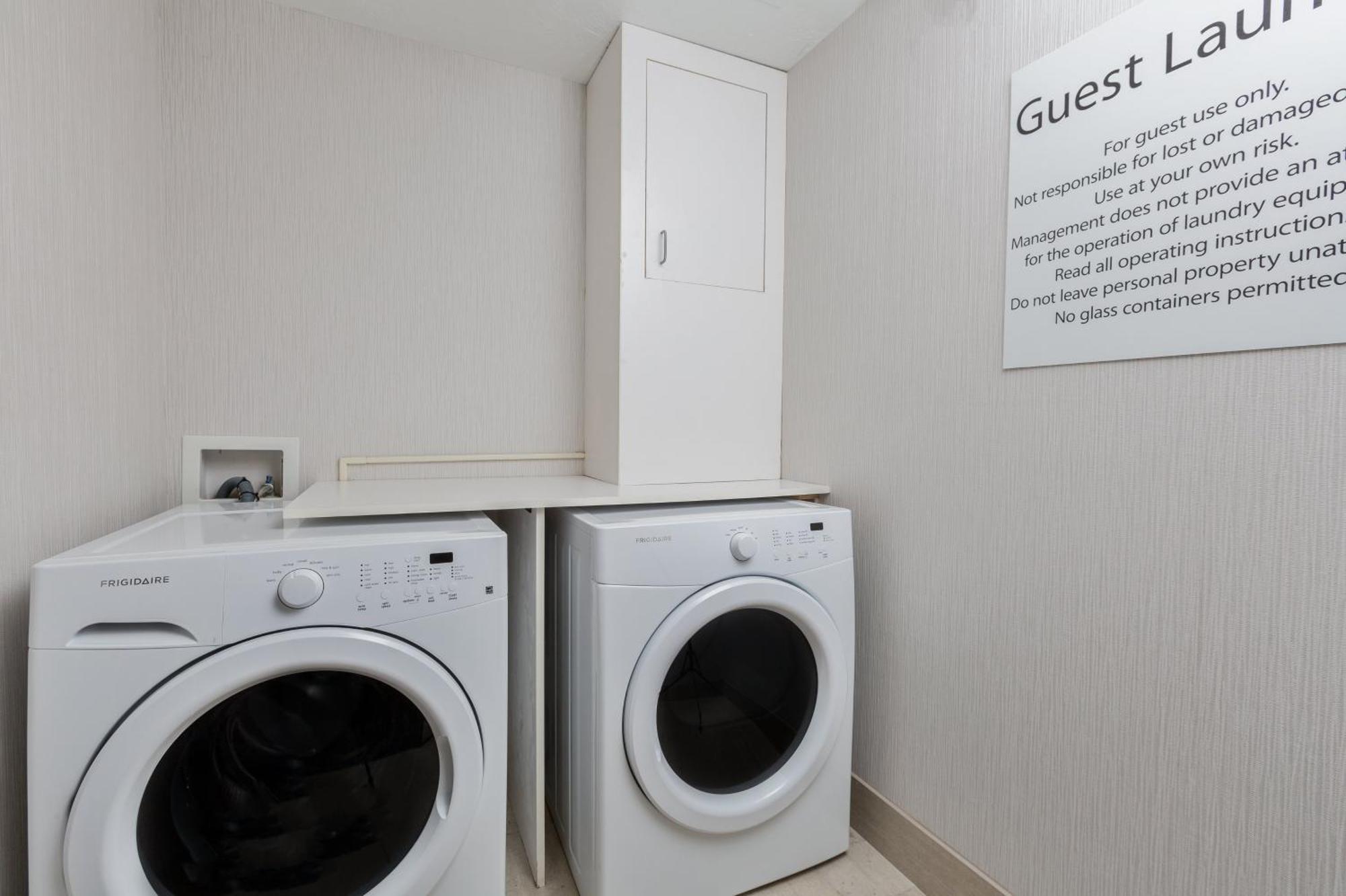 Holiday Inn Express Hotel & Suites Eugene Downtown - University By Ihg Esterno foto