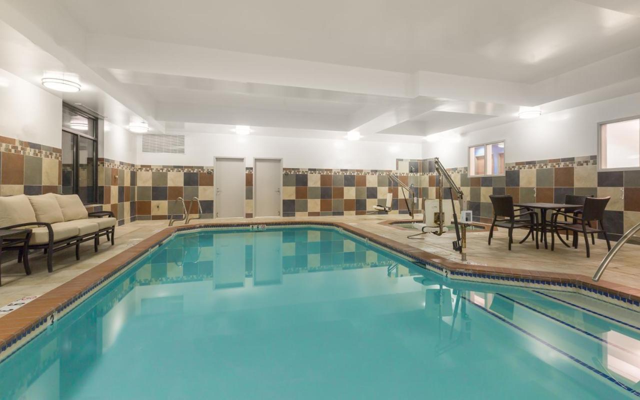 Holiday Inn Express Hotel & Suites Eugene Downtown - University By Ihg Esterno foto