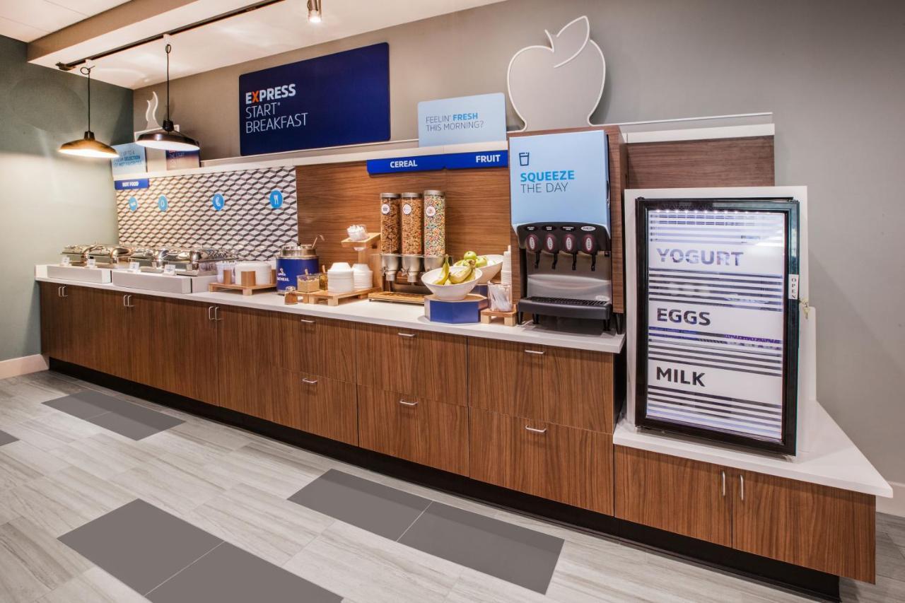Holiday Inn Express Hotel & Suites Eugene Downtown - University By Ihg Esterno foto